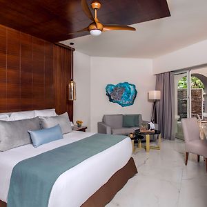 Junior Suite Pool View